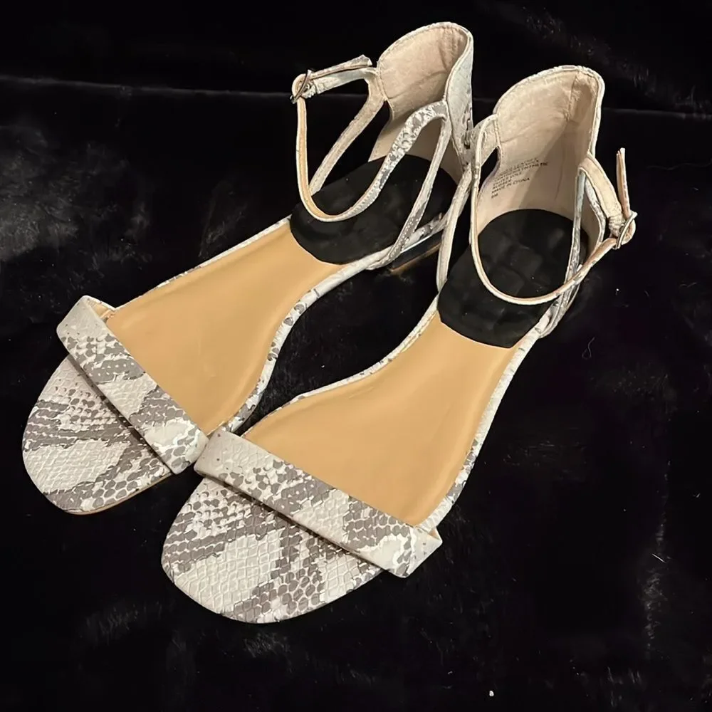 Banana Republic Elegant Snakeskin Sandals